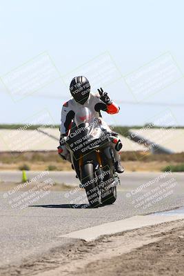 media/Aug-03-2025-TrackDaz (Sun) [[bf4a71acf9]]/A Group/12pm (Wheelie Bump)/